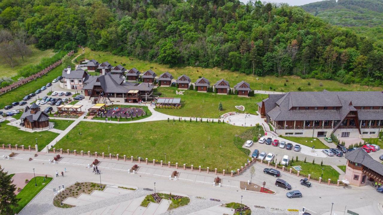 Hotel Etno Naselje Vrdnicka Kula Vrdnik Exterior foto